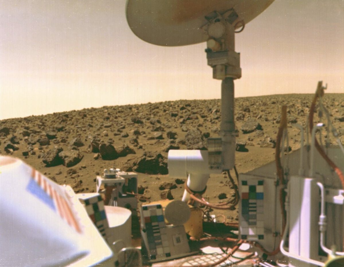 Viking 2 着陆器在火星 Utopia Planitia 拍摄的表面